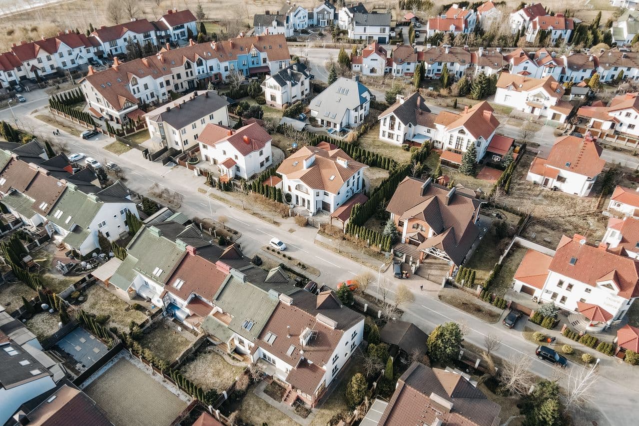 mogul vs Camden Property Trust (CPT)